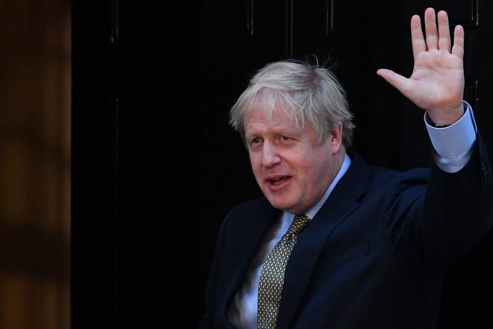 Borisas Johnsonas atsisveikinimo kalbos pabaigoje rėžė: „Hasta la vista, baby“