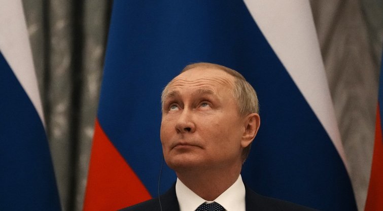 Rusai toliau kovoja su Vakarų „įtaka“: Dūmoje bus svarstomas siūlymas keisti prezidento Putino pareigas