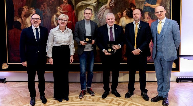 Jono Karolio Chodkevičiaus aukso medalis įteiktas Anušauskui ir Tapinui